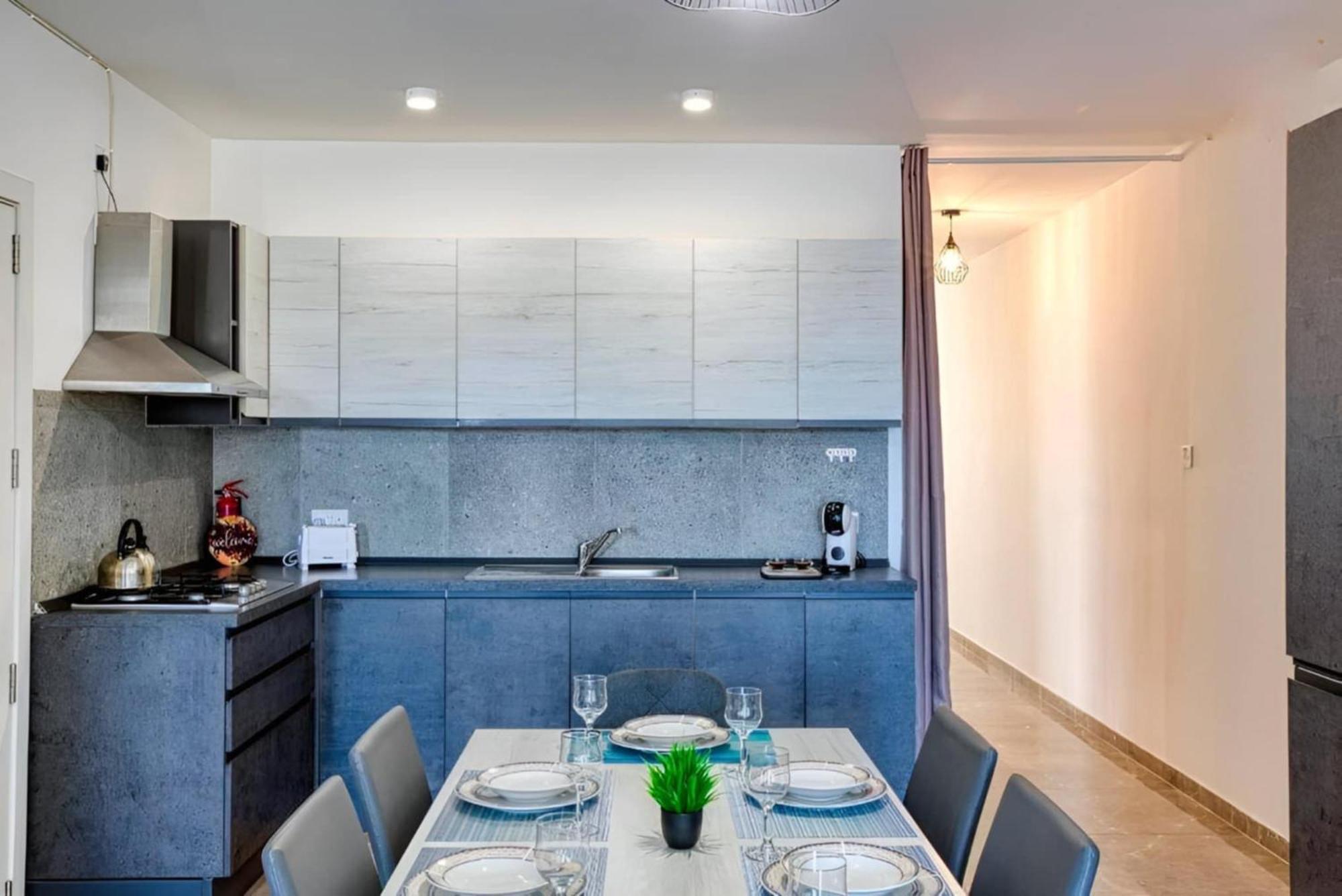 Large, 3 Bedroom Apartment In Marsascala Marsaskala Εξωτερικό φωτογραφία
