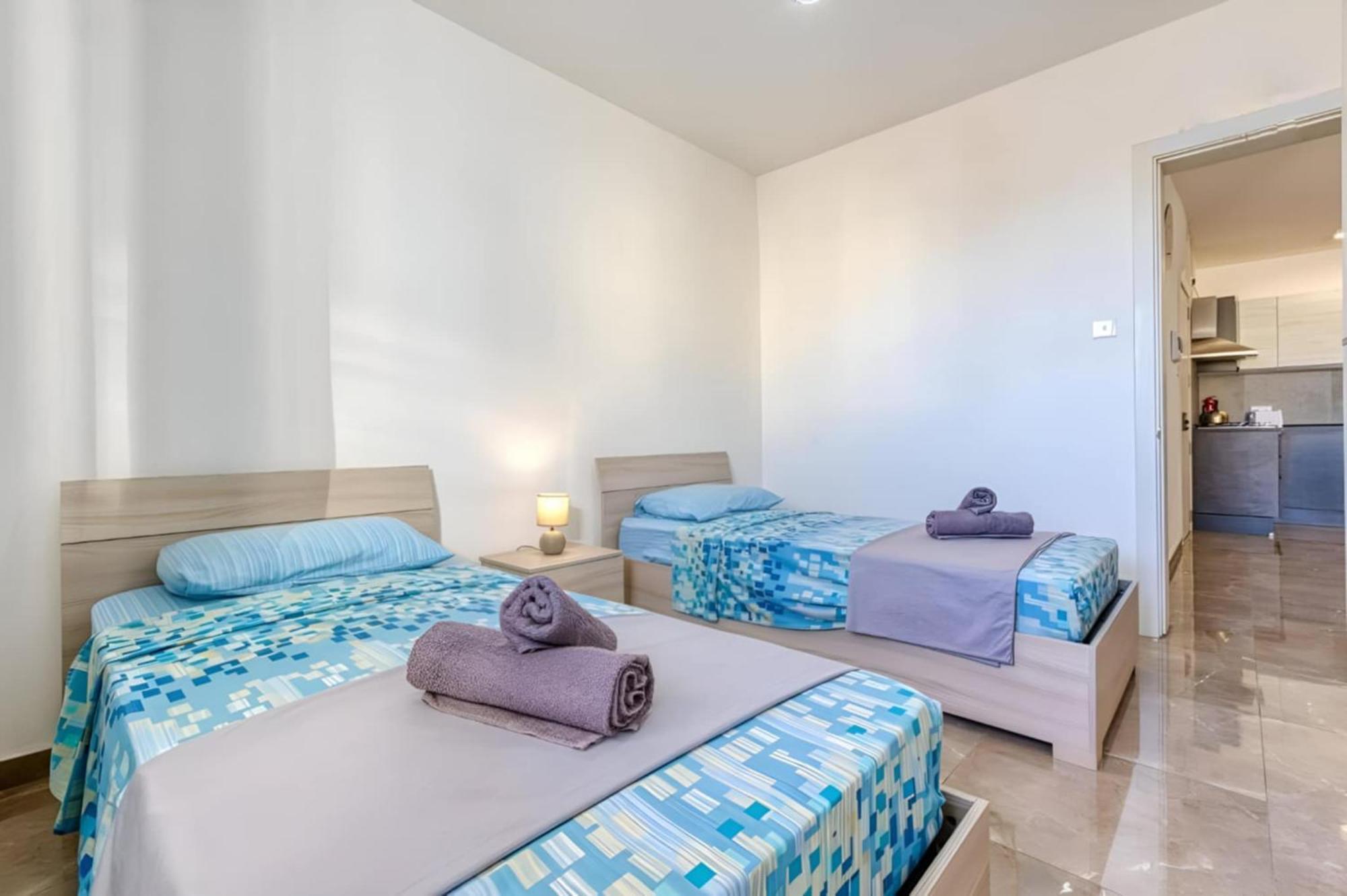 Large, 3 Bedroom Apartment In Marsascala Marsaskala Εξωτερικό φωτογραφία